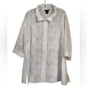 Unique white button up top size M